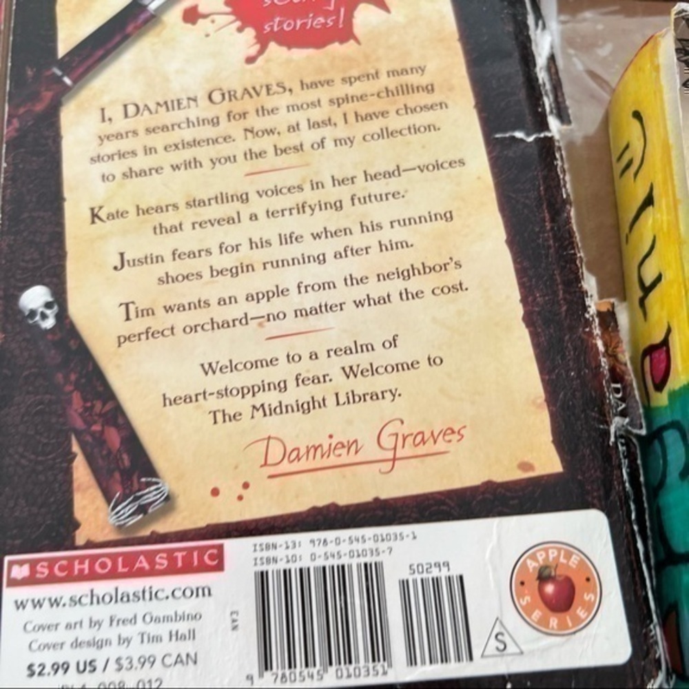 Books Bundle - Picture 2 of 10